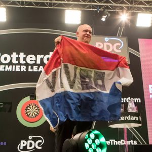 Michael van Gerwen tijdens Betway Premier League in Rotterdam Ahoy